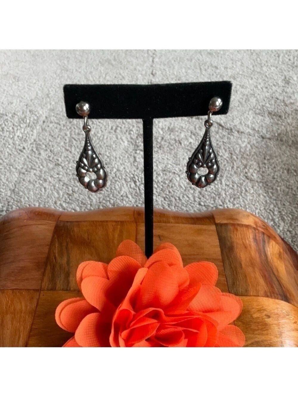 Vintage Dangle Earrings with Cutouts